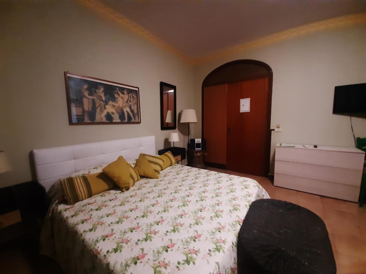 San Nicolo House Bed and Breakfast Aci Catena Eksteriør billede