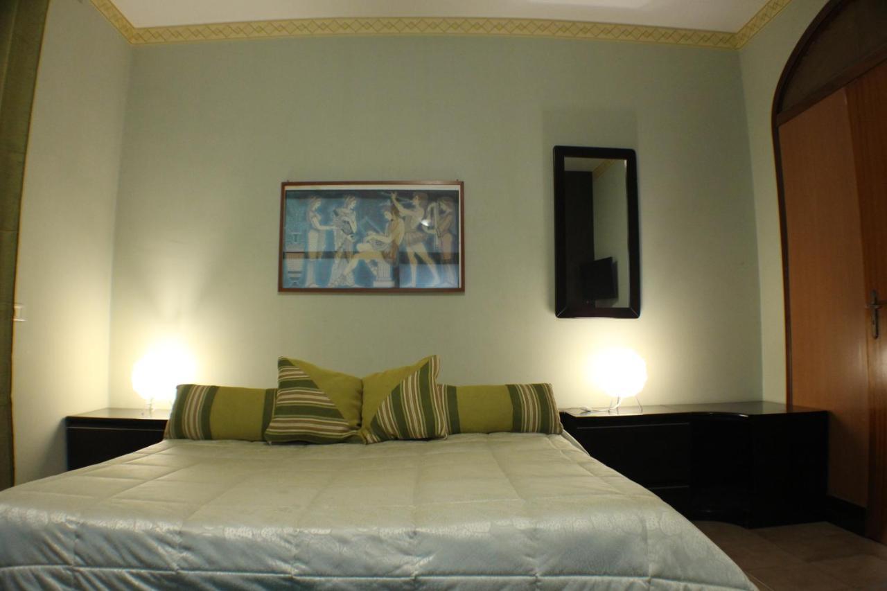 San Nicolo House Bed and Breakfast Aci Catena Eksteriør billede